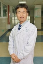 星空官方版网站登录入口与AC米兰续约